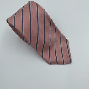 Burberrys Vintage Pink and Blue Men’s Tie